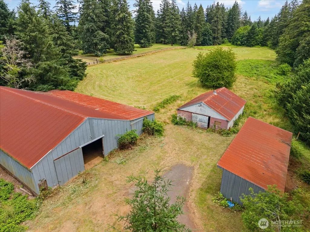 27214 Ne Robinson, Camas