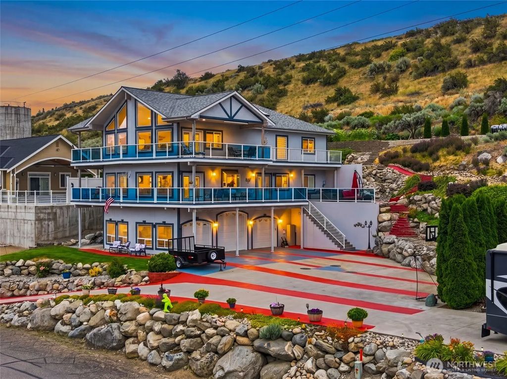 380 Entiat Place, Orondo