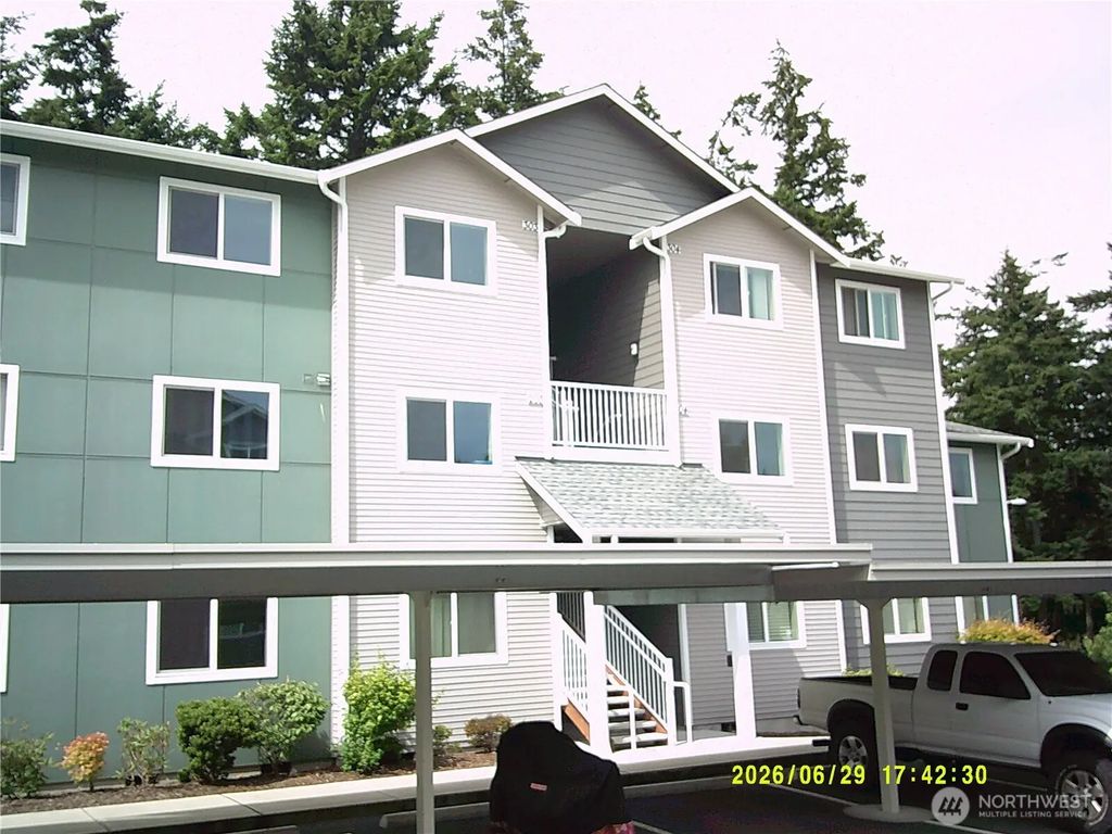 1621 Sw Mulberry Place D303, Oak Harbor