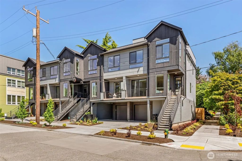4464 Midvale Avenue N, Seattle