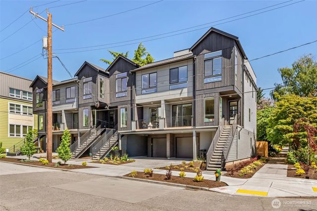4464 Midvale Avenue N, Seattle