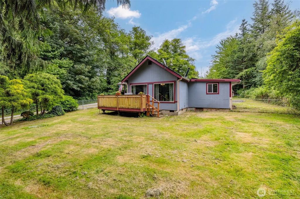 4059 Old Hwy 99 North Road, Burlington