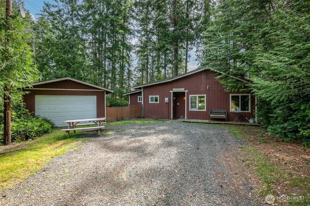1207 E Madrona Boulevard Nw, Lakebay