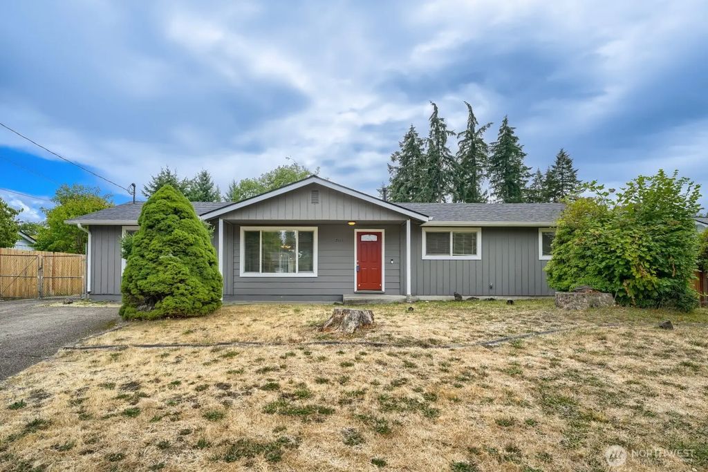 7818 126th Street E, Puyallup