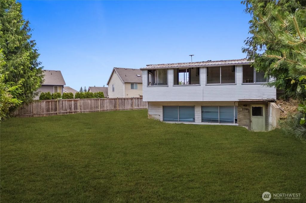 2706 S 276th Place, Federal Way