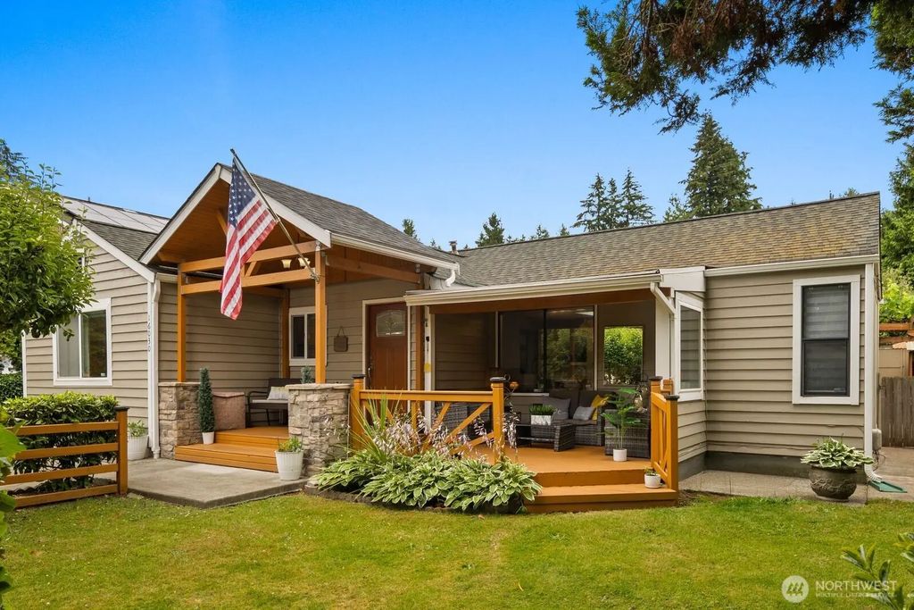 16030 12th Avenue Ne, Shoreline