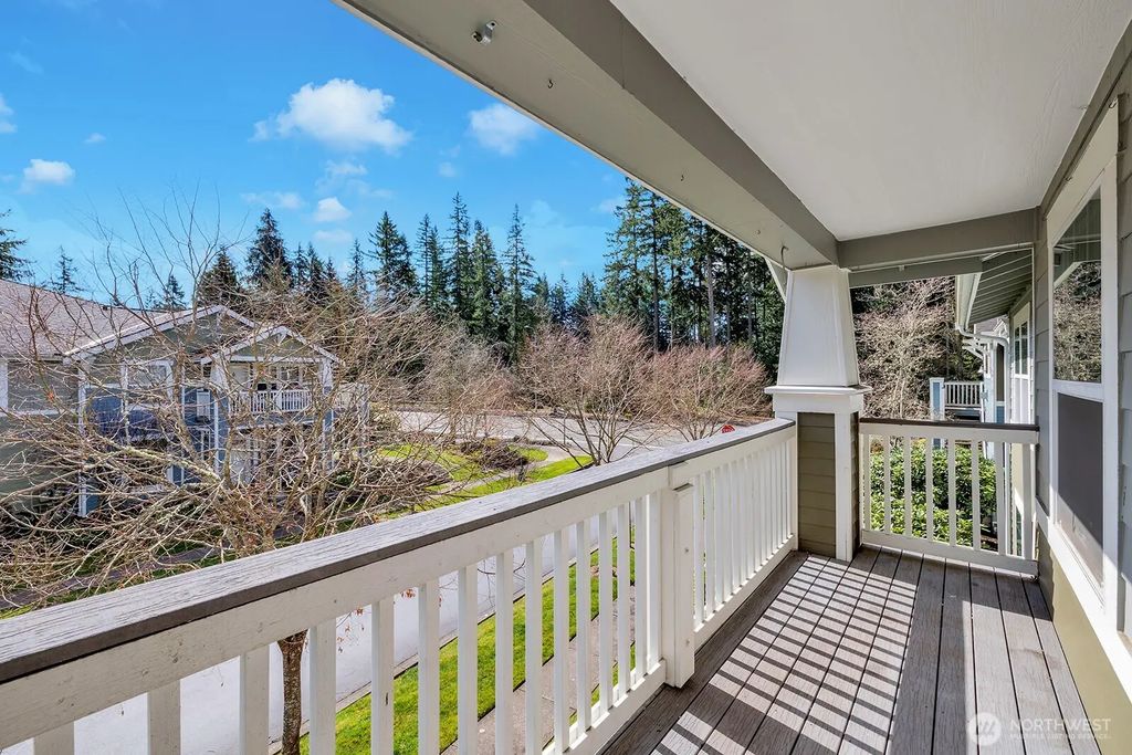 10515 221st Lane Ne 202, Redmond