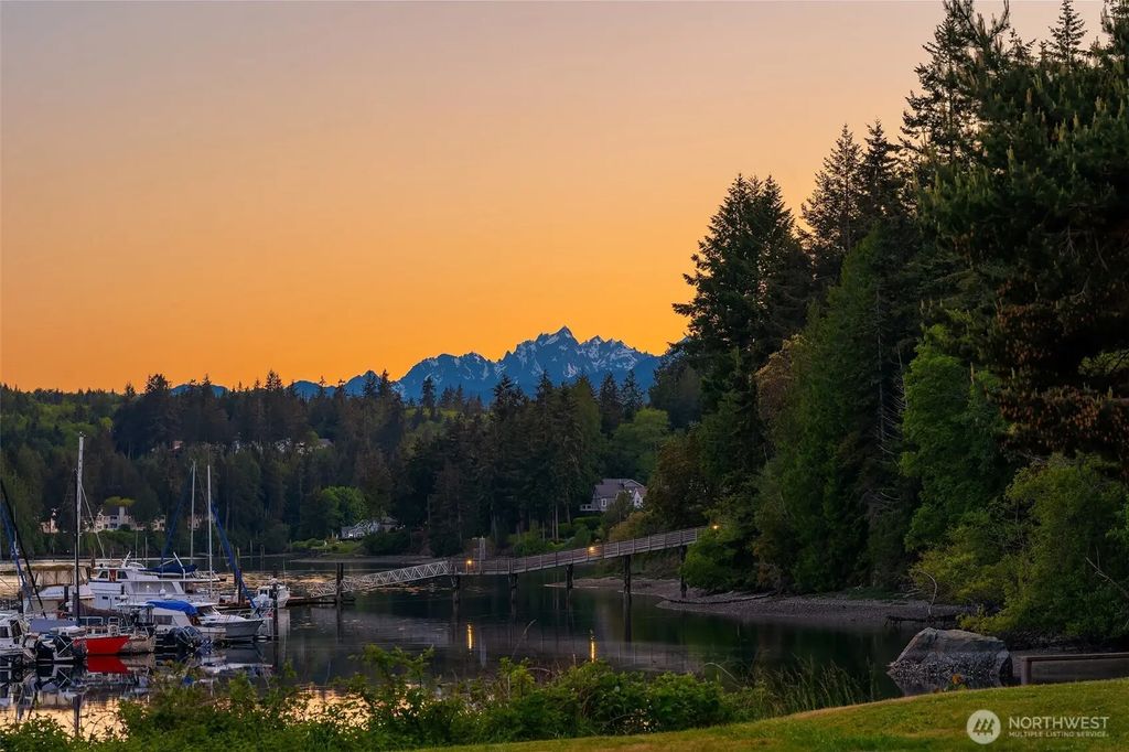 9 Pintail Road, Port Ludlow