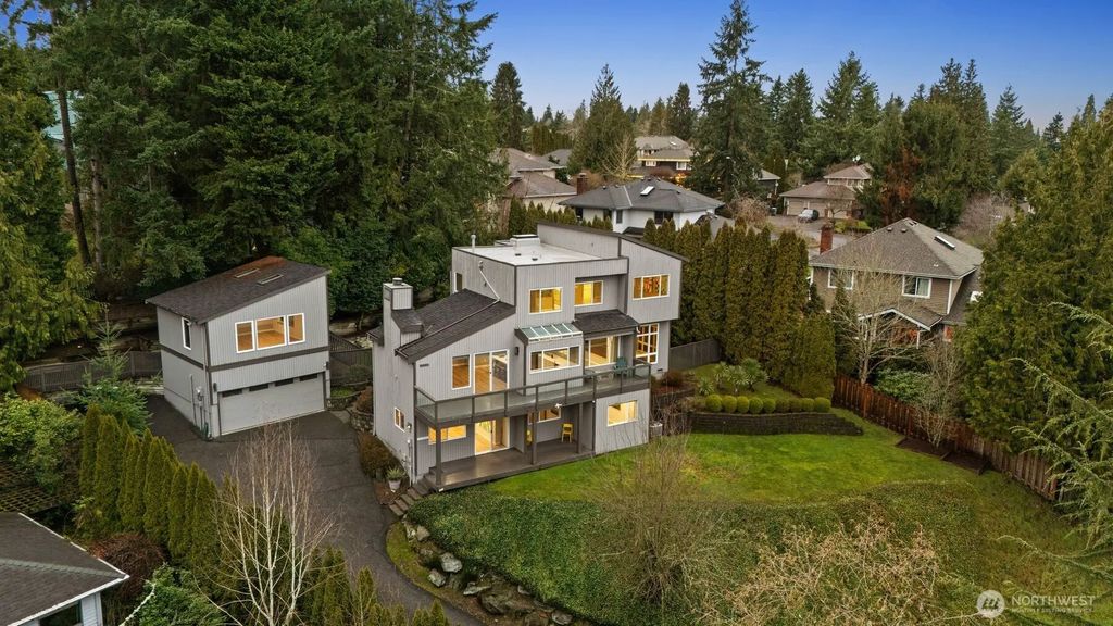6021 158th Place Ne, Redmond
