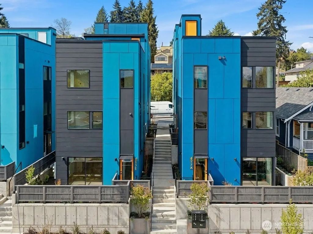 4517 35th Avenue S E, Seattle
