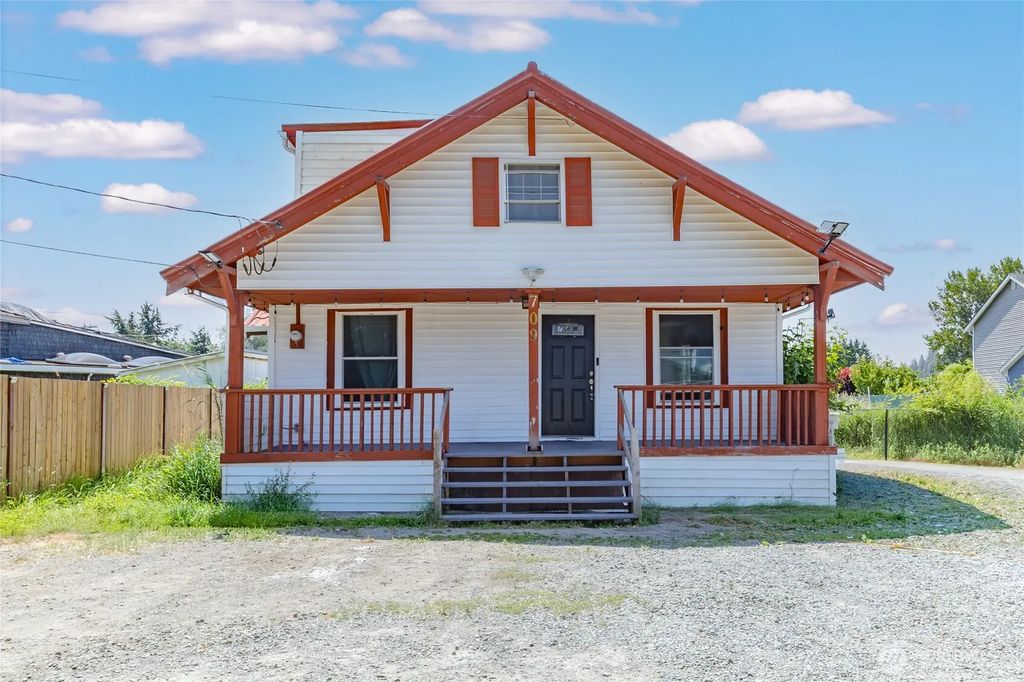 709 Celery Avenue, Algona