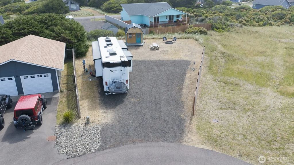 1242 Catalina Court Sw, Ocean Shores