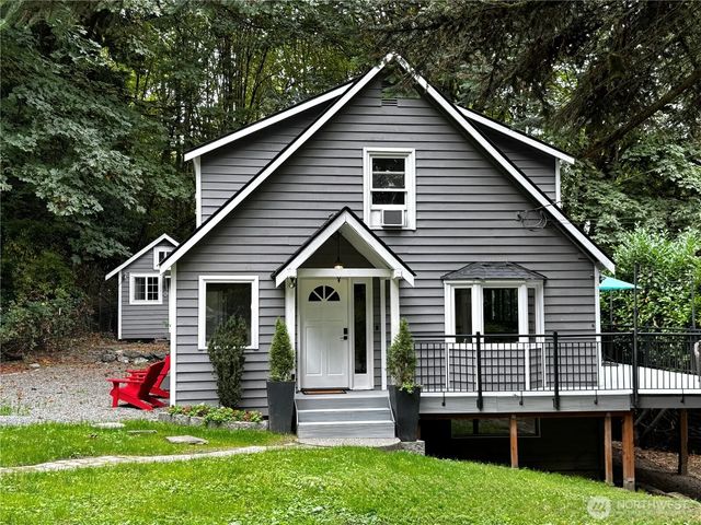 8233 Ne 169th Street, Kenmore