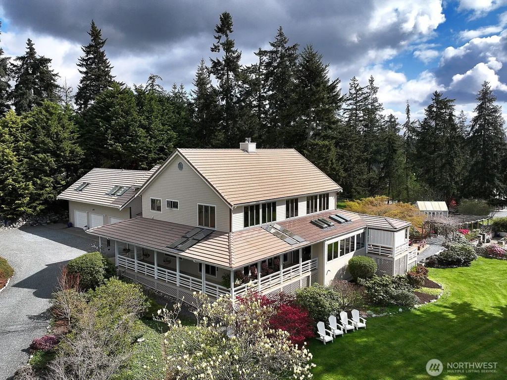 5741 Crow Haven Road, Langley