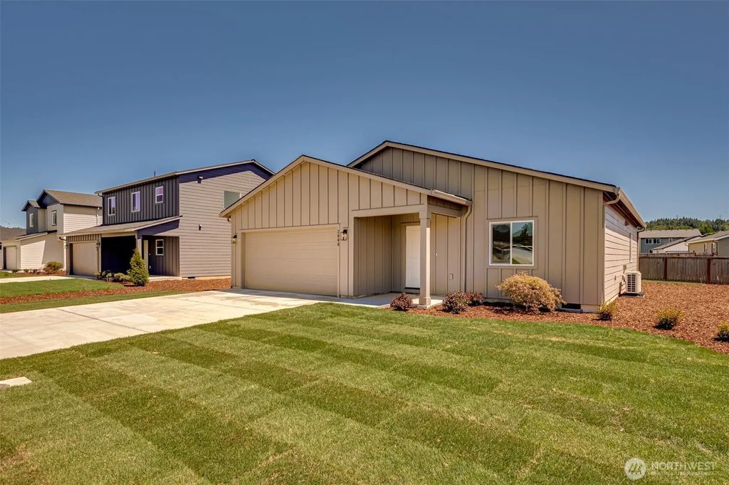 2008 Henderson Way, Longview