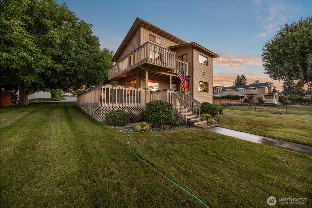 2111 W Terrace Avenue, Chelan