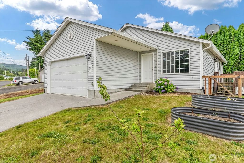 53 Michael St, Cathlamet