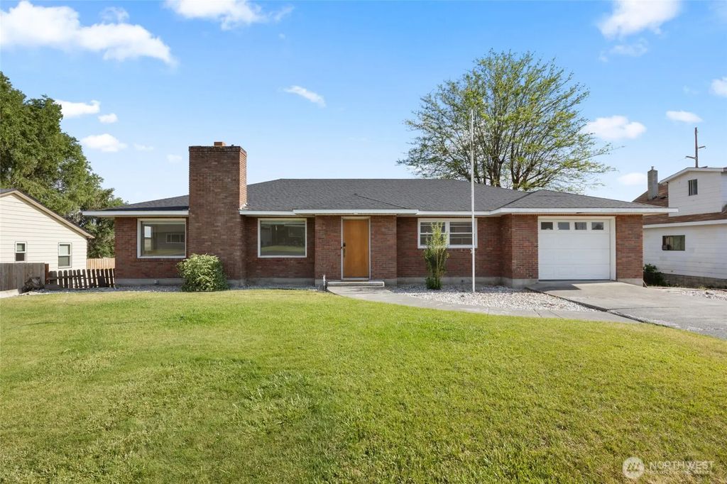 204 E 6th Street, Lind