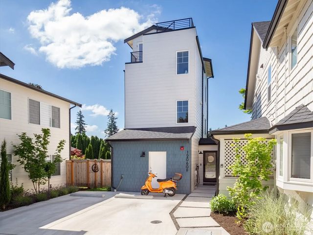 12060 8th Avenue Nw B, Seattle