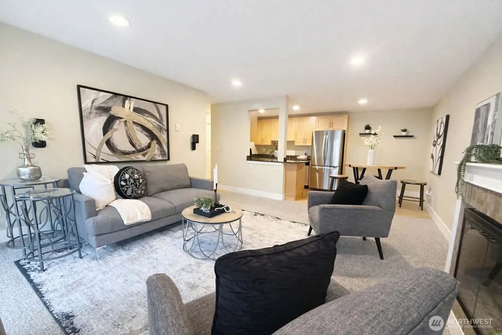 21307 48th Avenue W C208, Mountlake Terrace