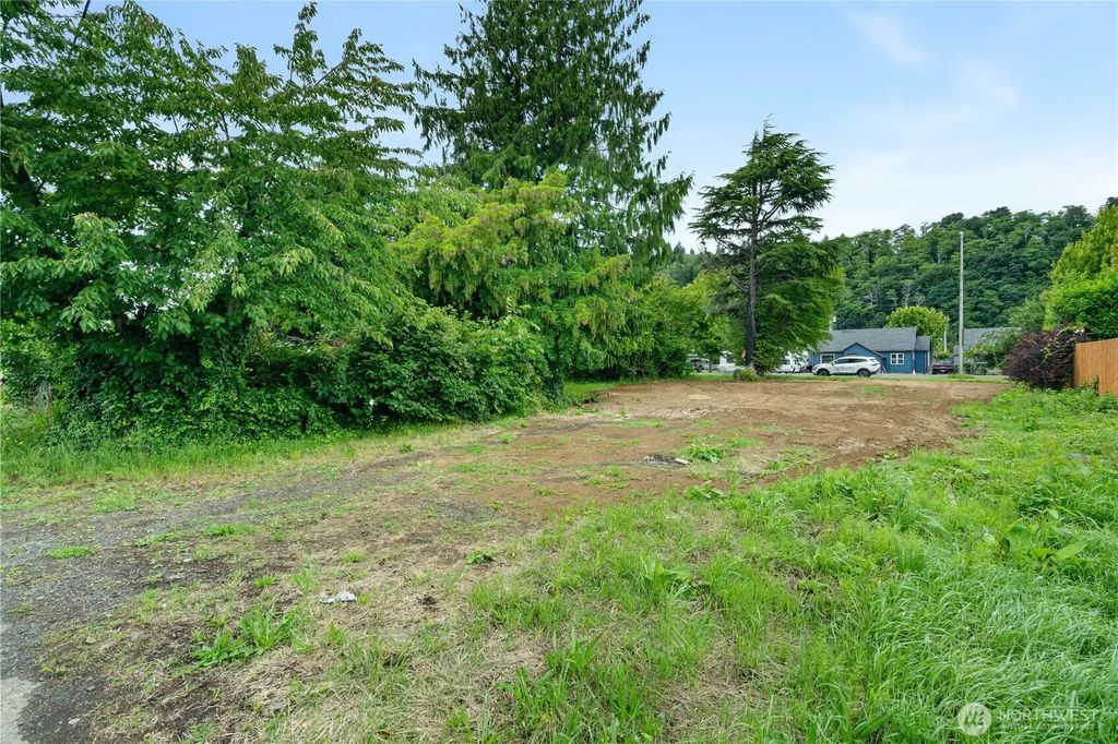 2922 Sumner Avenue, Hoquiam