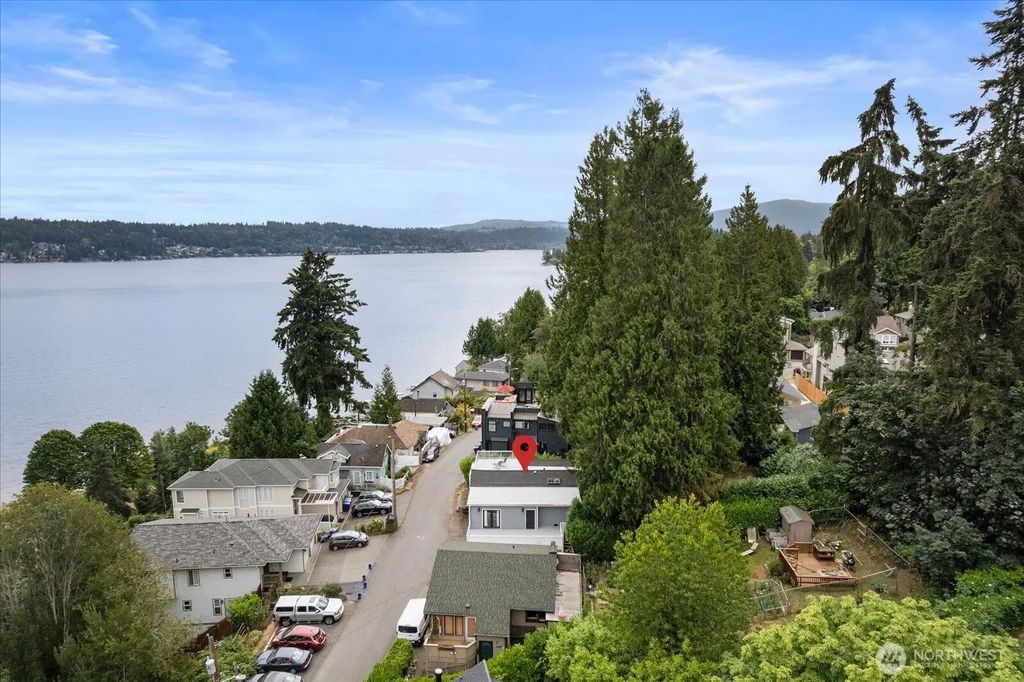 16917 Se 38th Place, Bellevue