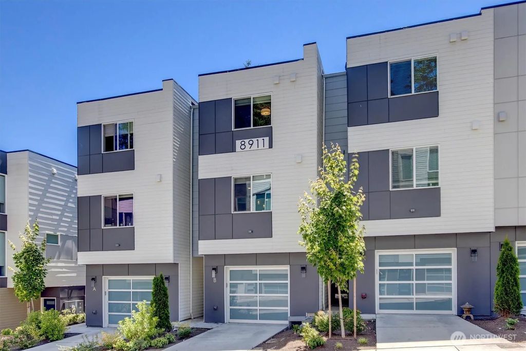 8911 Ne 173rd Place B, Bothell