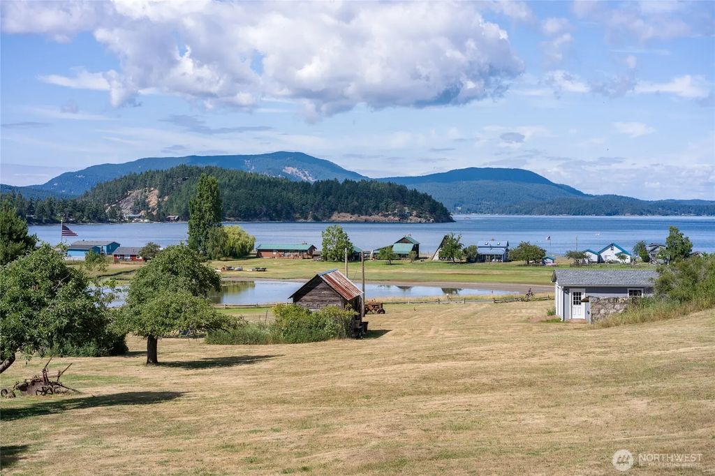 103 Less Traveled Road, Lopez Island