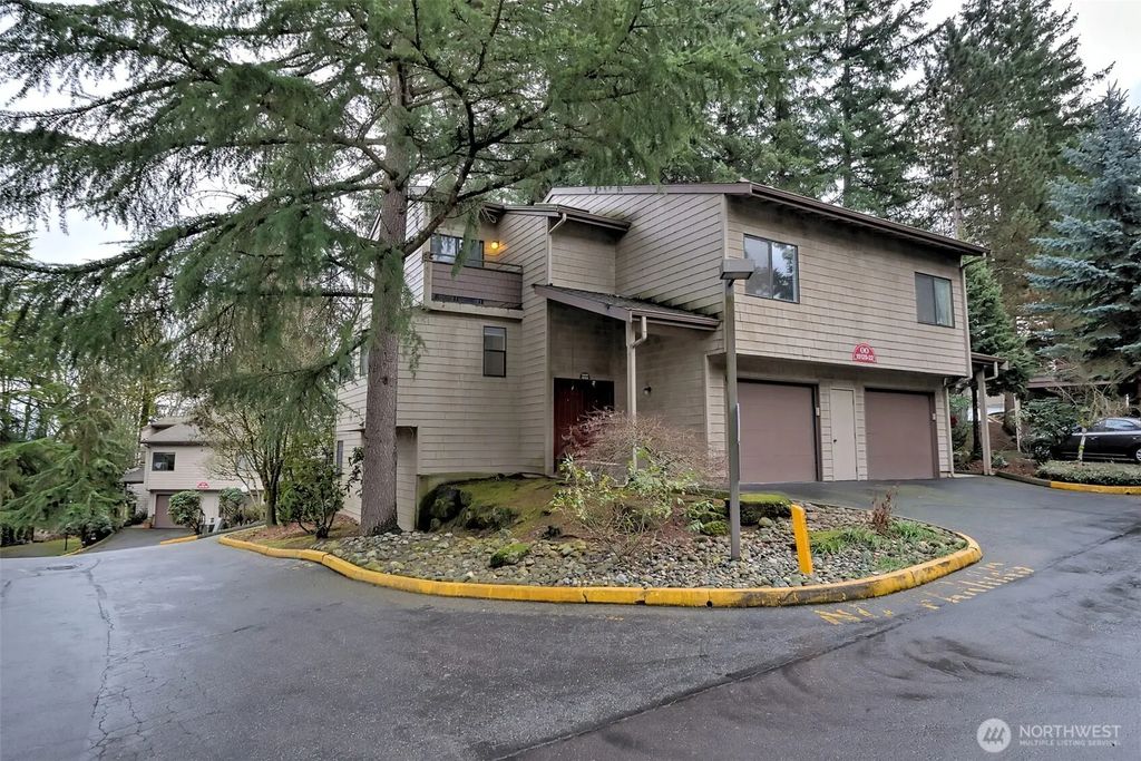 15120 Sunwood Boulevard Oo11, Seattle