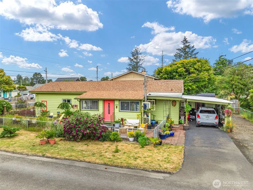 200 17th Street Se, Long Beach