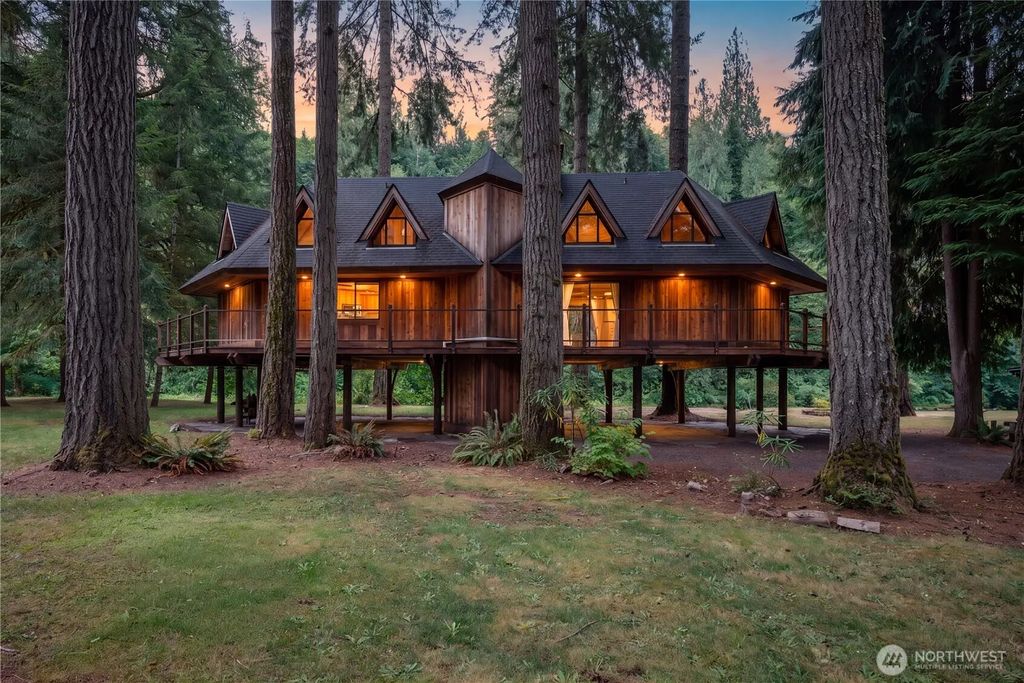 211 Laverne Drive, Kalama