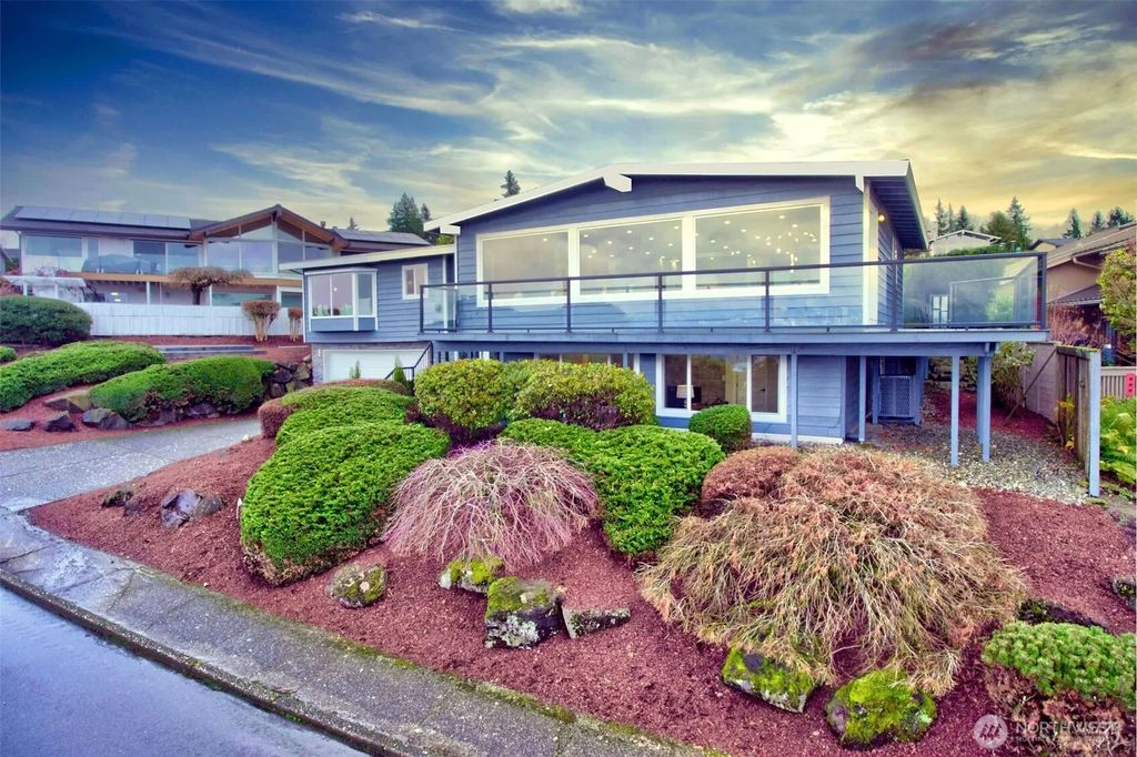 13901 Somerset Lane Se, Bellevue