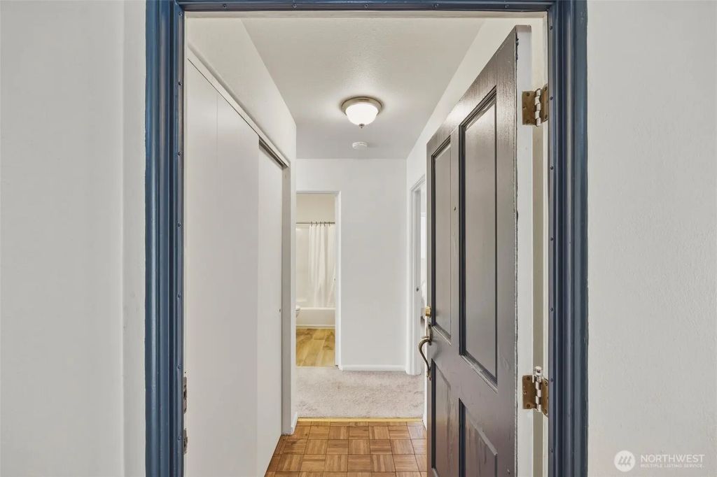 819 High Street W 106, Bellingham