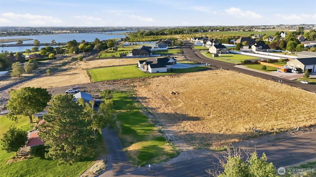 9512 Ne Morgan Road, Moses Lake