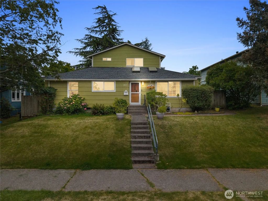 4821 S Brandon Street, Seattle