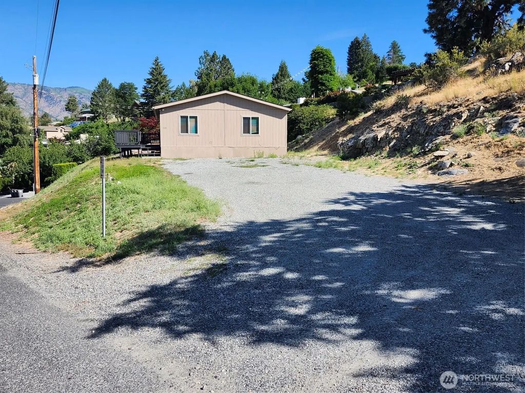 130 Olive Avenue, Manson