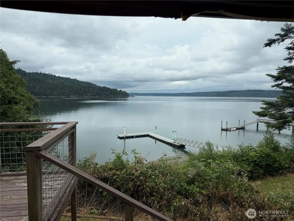 813 Fairmount Road, Port Townsend