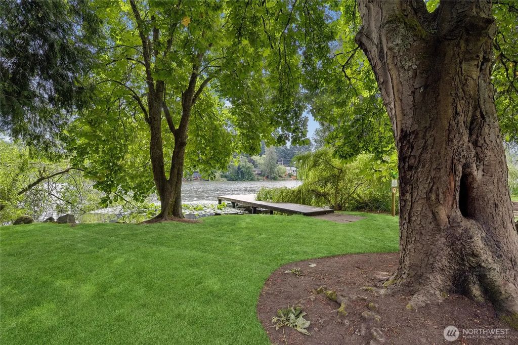 1156 N 198th Street G103, Shoreline