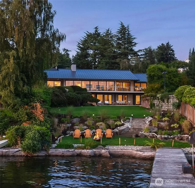 3517 43rd Avenue Ne, Seattle