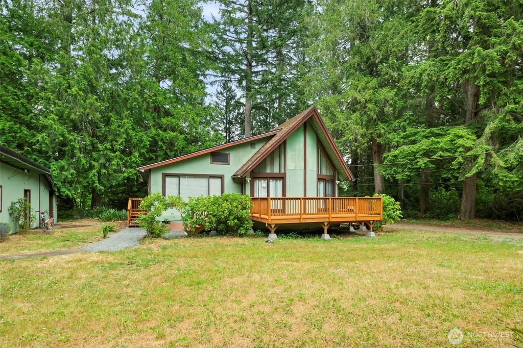 120 Ridge Road, Brinnon