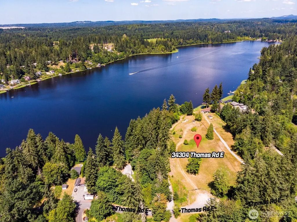 34304 Thomas Road E, Eatonville