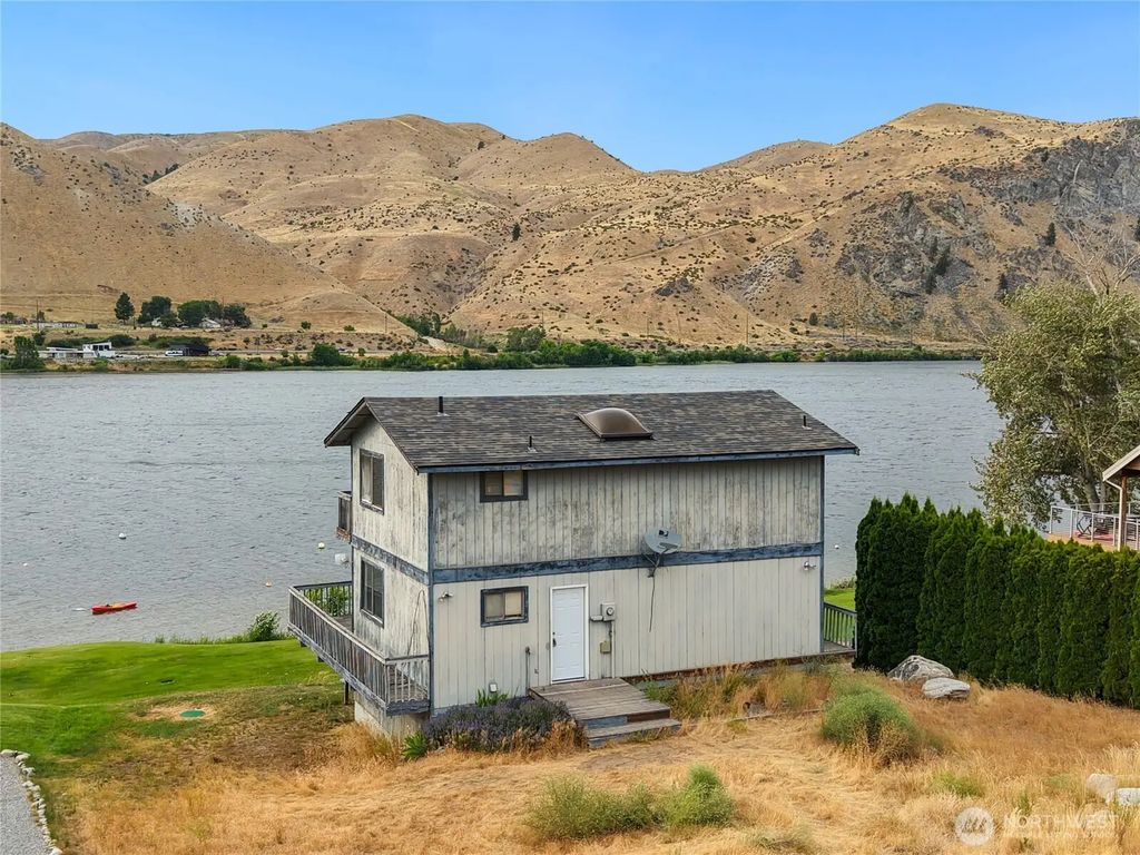513 Riverview Drive, Orondo