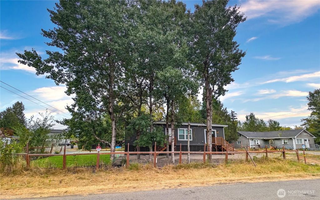 902 97th Street E, Tacoma