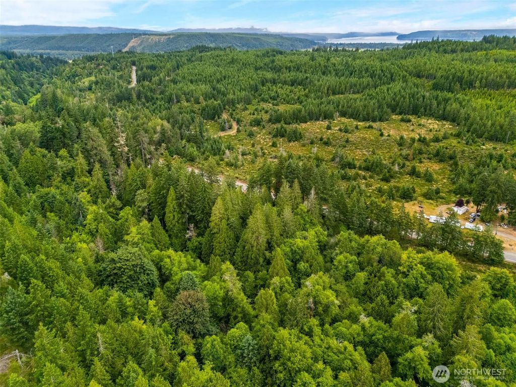 123 N Us Highway 101, Shelton