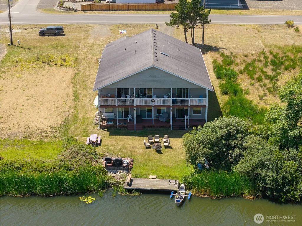 992 Point Brown Avenue Se 2, Ocean Shores