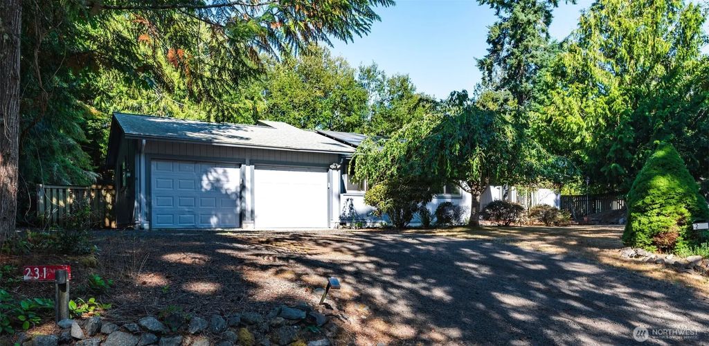 231 Resolute Lane, Port Ludlow
