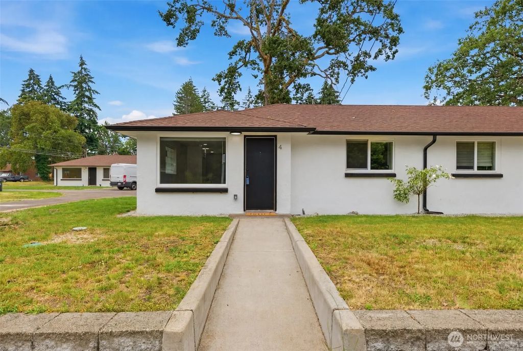 14402 Washington Avenue Sw 4, Lakewood