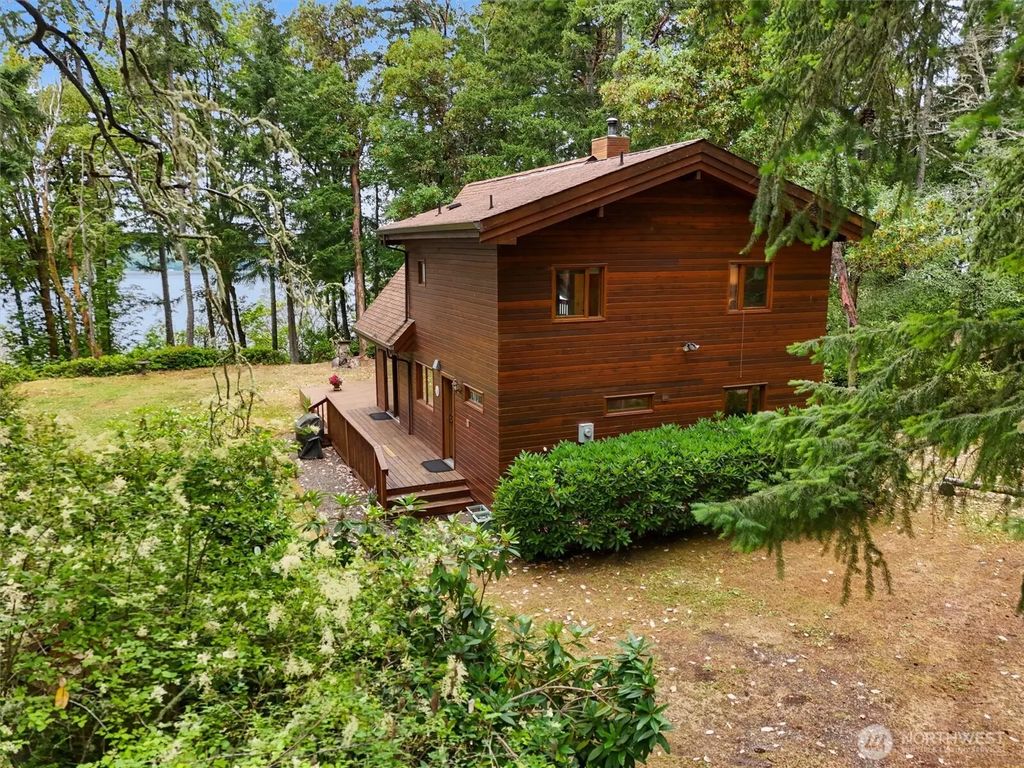 14025 96th Street Ct, Anderson Island