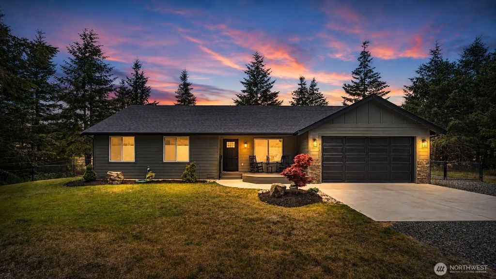 911 W California Road, Shelton