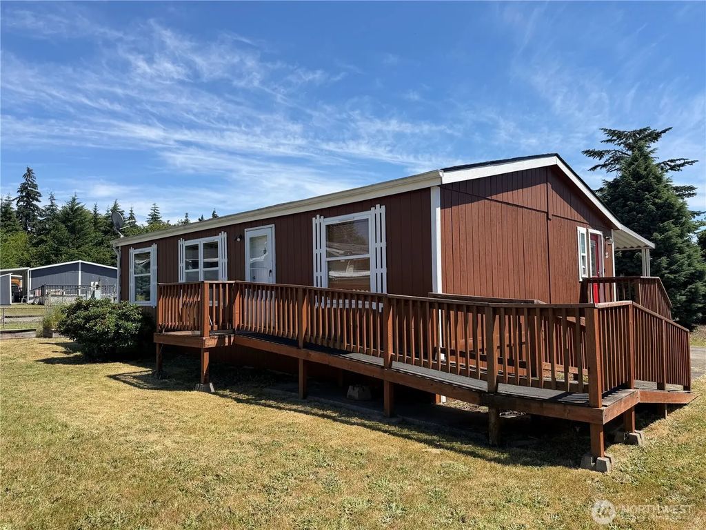 222 Maple Avenue Nw 35, Napavine